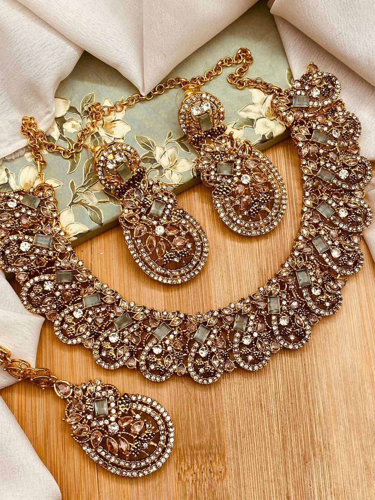 Afra Zarcon Necklace set Golden N-103