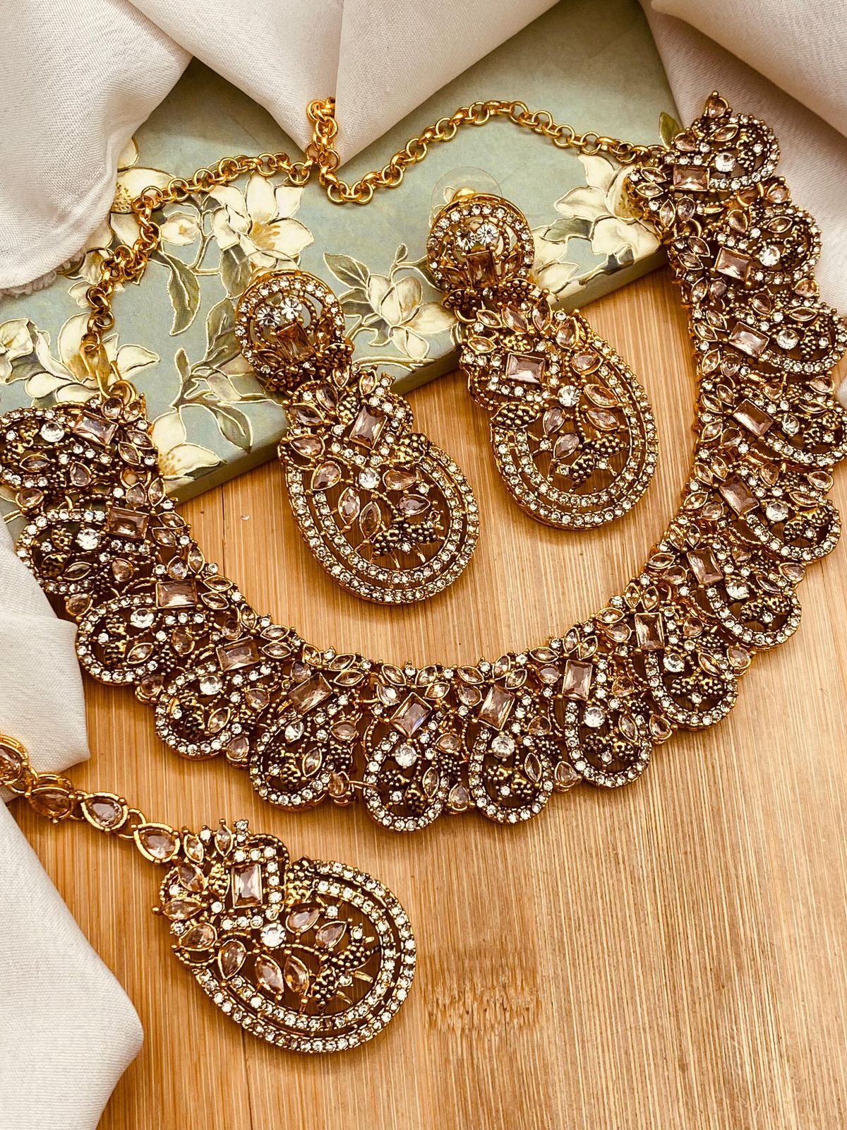 Afra Zarcon Necklace set Golden N-103